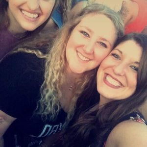 Meet your Posher, Macie